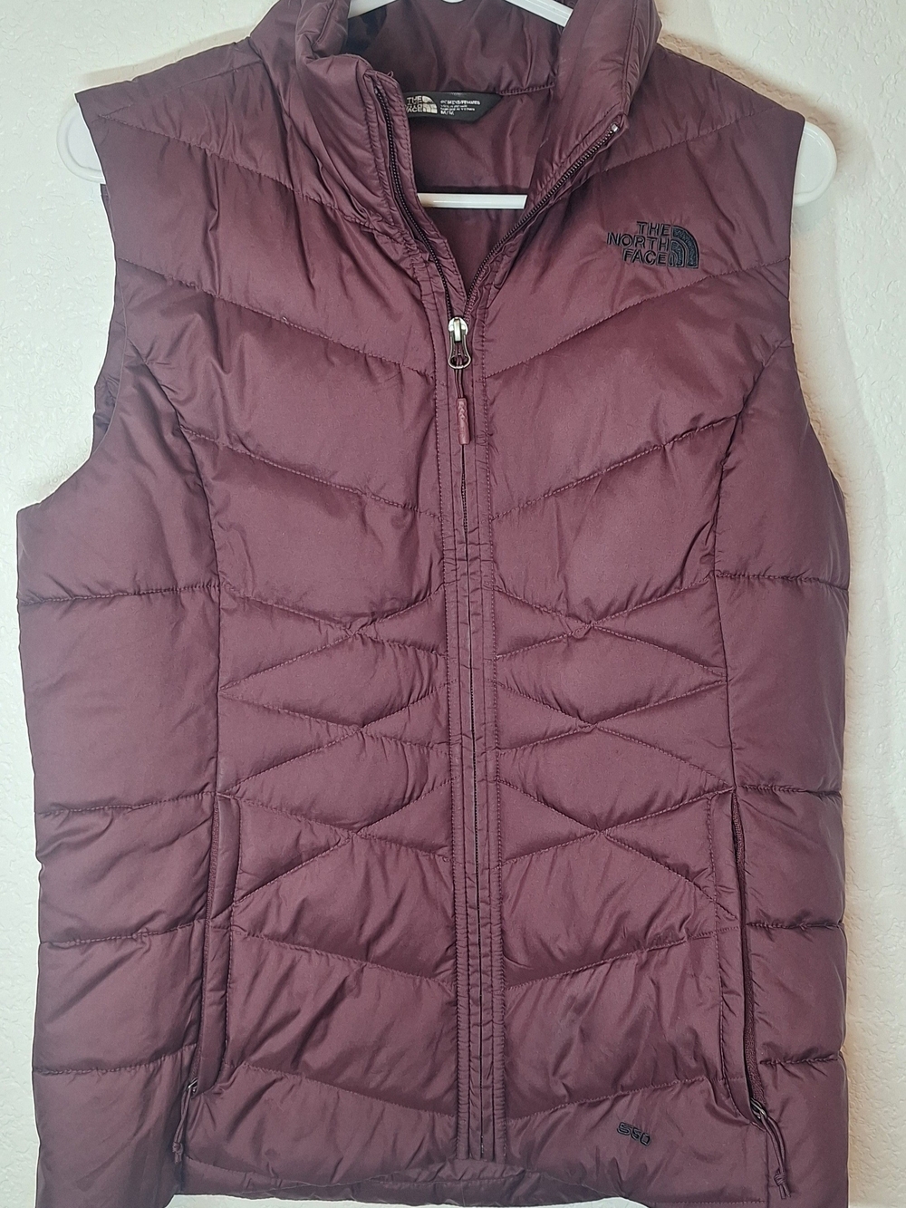 The North Face 550 Down Puffer Vest Burgundy Maroon M